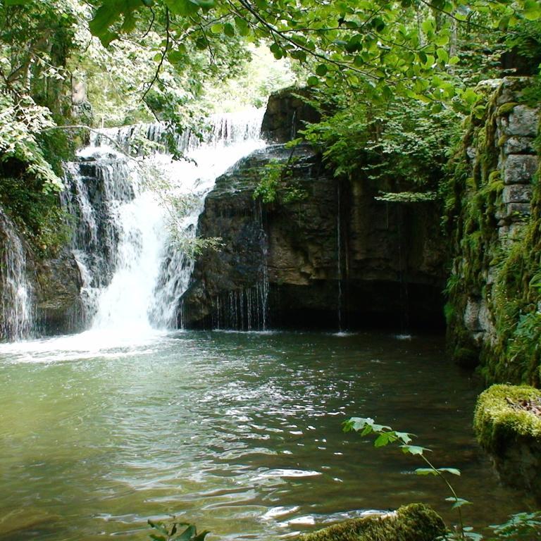 Bonlieu金宫红磨坊旅馆住宿加早餐旅馆 外观 照片